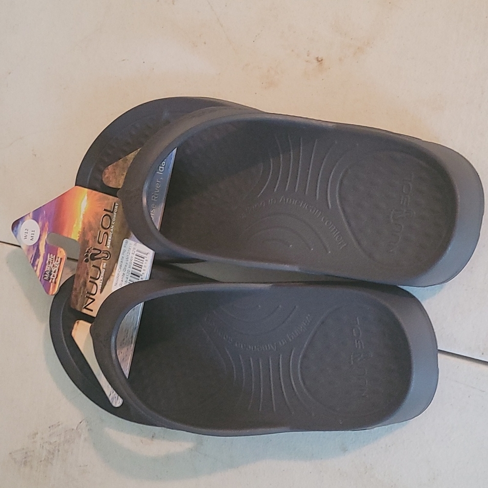 Nuusol flip flop new w/tag womens 12 men's 11